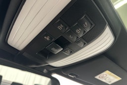 sininen Mercedes-Benz E 2014 kuva 25.