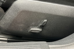 sininen Mercedes-Benz E 2014 kuva 27.