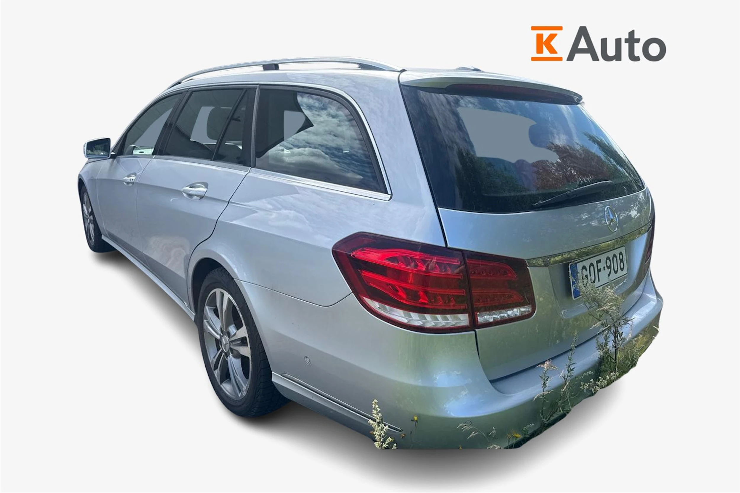 harmaa Mercedes-Benz E 2014 kuva 2.
