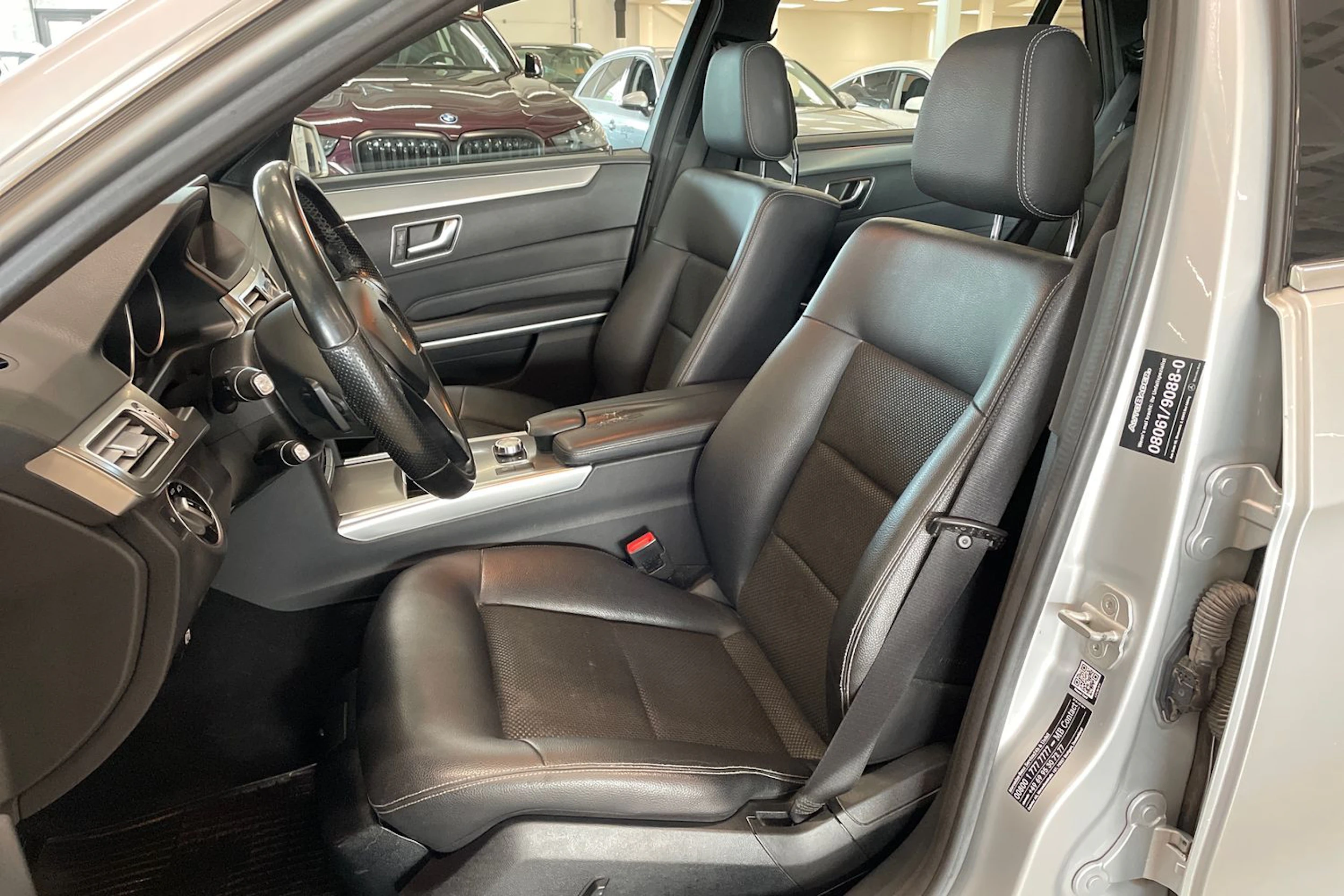 harmaa Mercedes-Benz E 2014 kuva 11.
