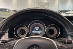 harmaa Mercedes-Benz E 2014 kuva 15.