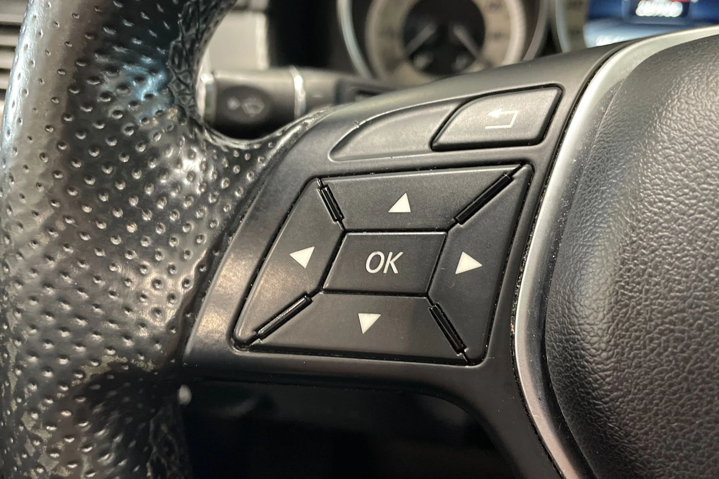 harmaa Mercedes-Benz E 2014 kuva 17.
