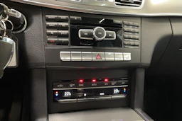 harmaa Mercedes-Benz E 2014 kuva 21.
