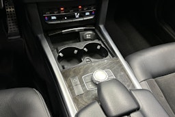 musta Mercedes-Benz E 2014 kuva 25.