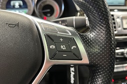 musta Mercedes-Benz E 2014 kuva 30.
