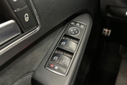musta Mercedes-Benz E 2014 kuva 32.