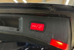 musta Mercedes-Benz E 2014 kuva 34.