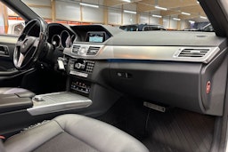 valkoinen Mercedes-Benz E 2014 kuva 14.