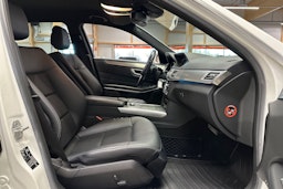 valkoinen Mercedes-Benz E 2014 kuva 15.