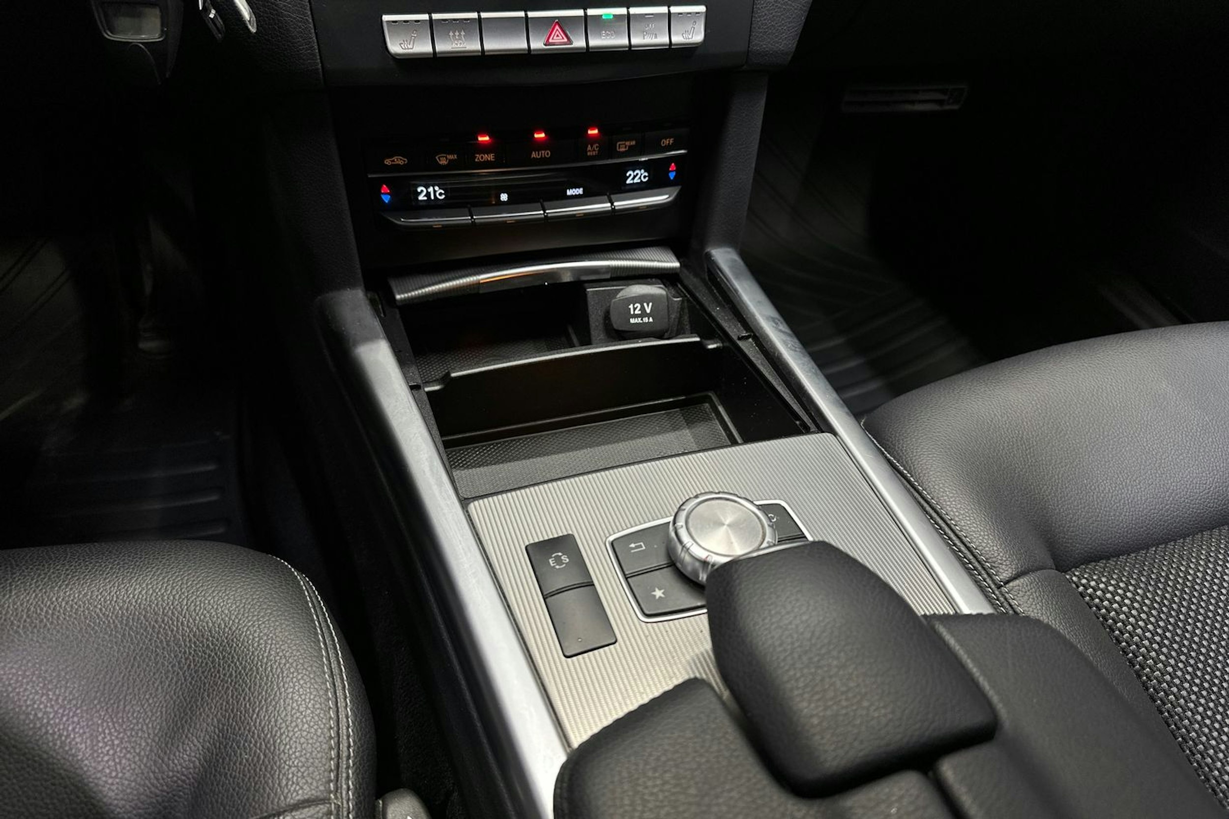 valkoinen Mercedes-Benz E 2014 kuva 21.