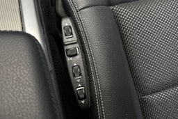 valkoinen Mercedes-Benz E 2014 kuva 22.