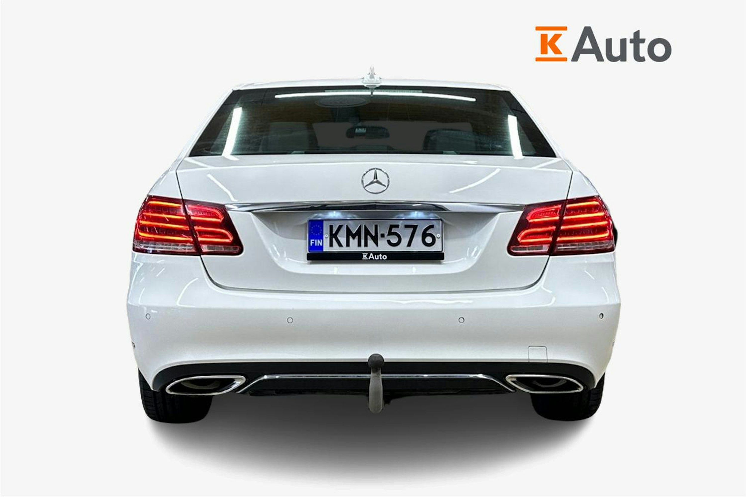 valkoinen Mercedes-Benz E 2014 kuva 3.