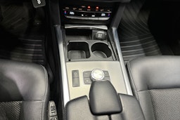 valkoinen Mercedes-Benz E 2014 kuva 22.