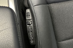 valkoinen Mercedes-Benz E 2014 kuva 23.