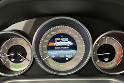 valkoinen Mercedes-Benz E 2014 kuva 25.
