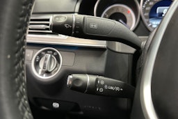 valkoinen Mercedes-Benz E 2014 kuva 26.