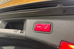 musta Mercedes-Benz E 2014 kuva 16.