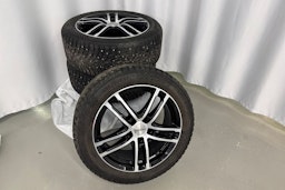 musta Mercedes-Benz E 2014 kuva 20.
