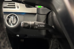 musta Mercedes-Benz E 2014 kuva 31.