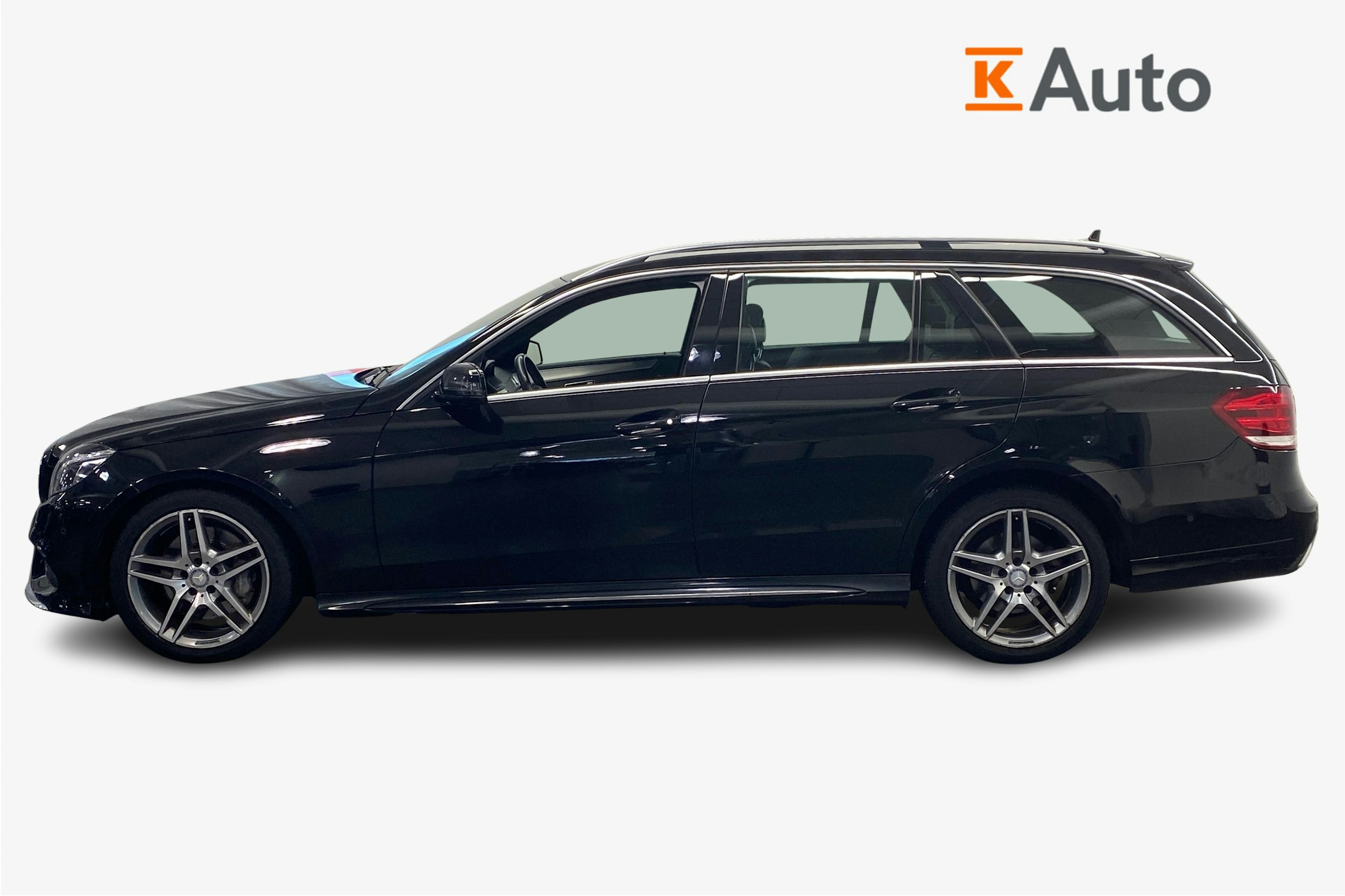 musta Mercedes-Benz E 2014 kuva 6.