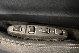musta Mercedes-Benz E 2014 kuva 19.