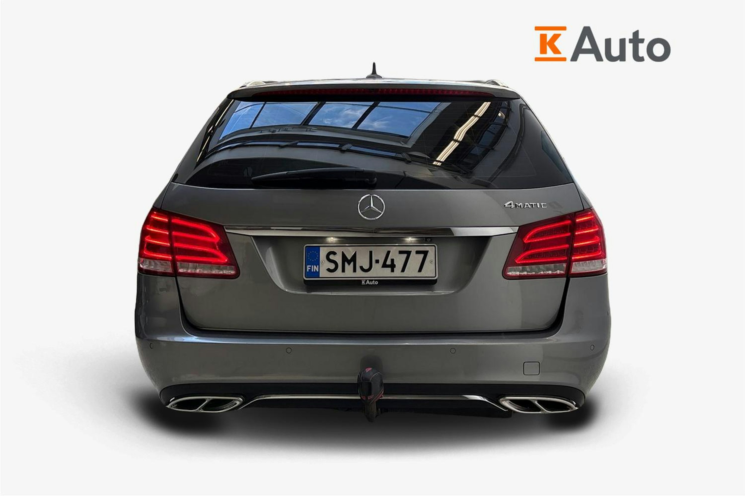 harmaa Mercedes-Benz E 2014 kuva 3.