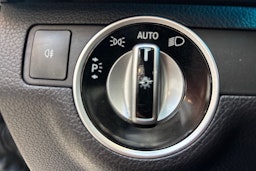 harmaa Mercedes-Benz E 2014 kuva 19.