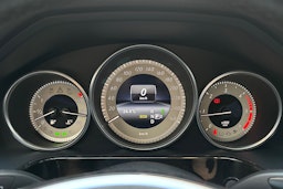 harmaa Mercedes-Benz E 2014 kuva 21.