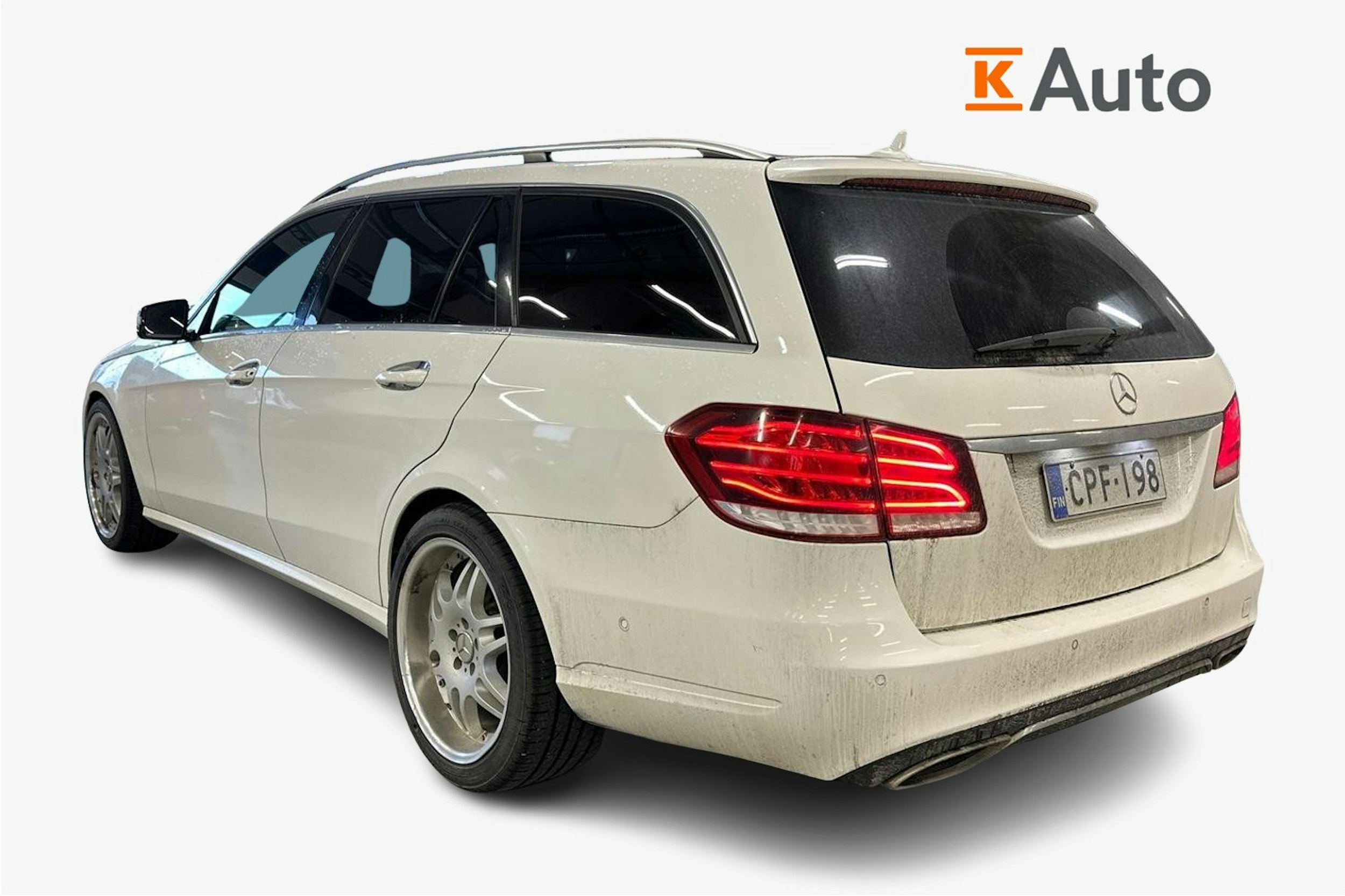 valkoinen Mercedes-Benz E 2015 kuva 2.