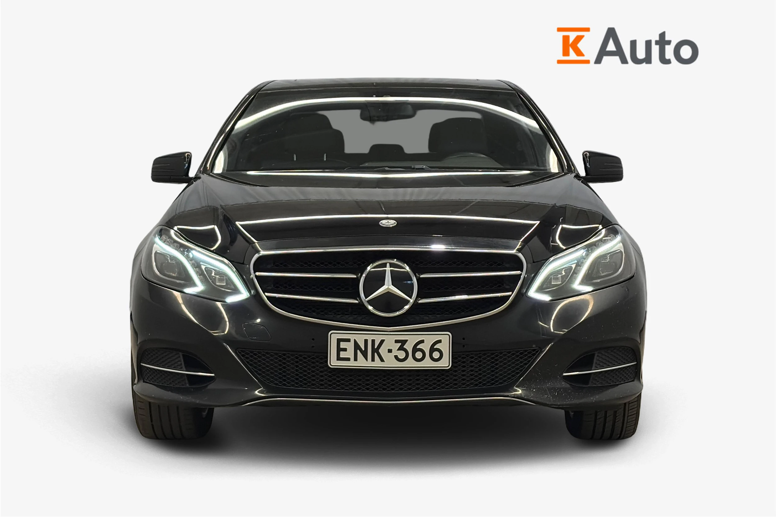 met. musta Mercedes-Benz E 2015 kuva 4.