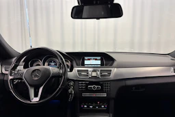 met. musta Mercedes-Benz E 2015 kuva 11.