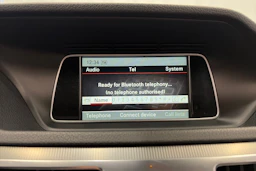 met. musta Mercedes-Benz E 2015 kuva 19.