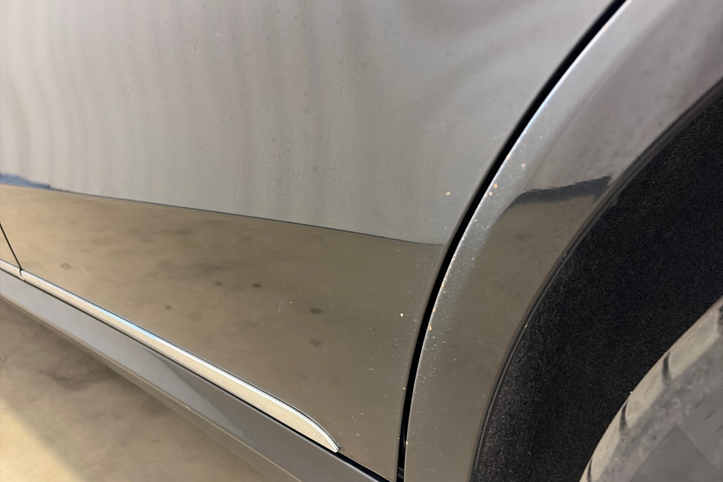 met. musta Mercedes-Benz E 2015 kuva 37.