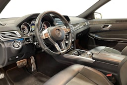 musta Mercedes-Benz E 2015 kuva 6.