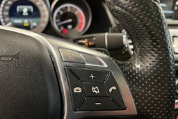 musta Mercedes-Benz E 2015 kuva 14.