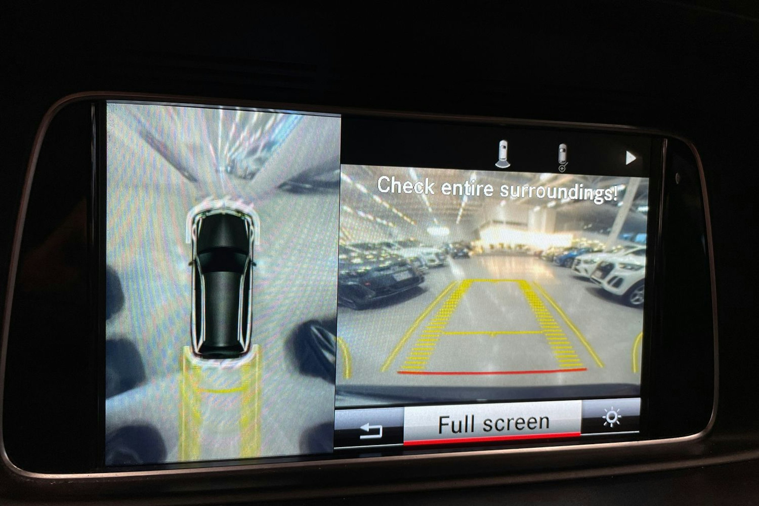 musta Mercedes-Benz E 2015 kuva 18.