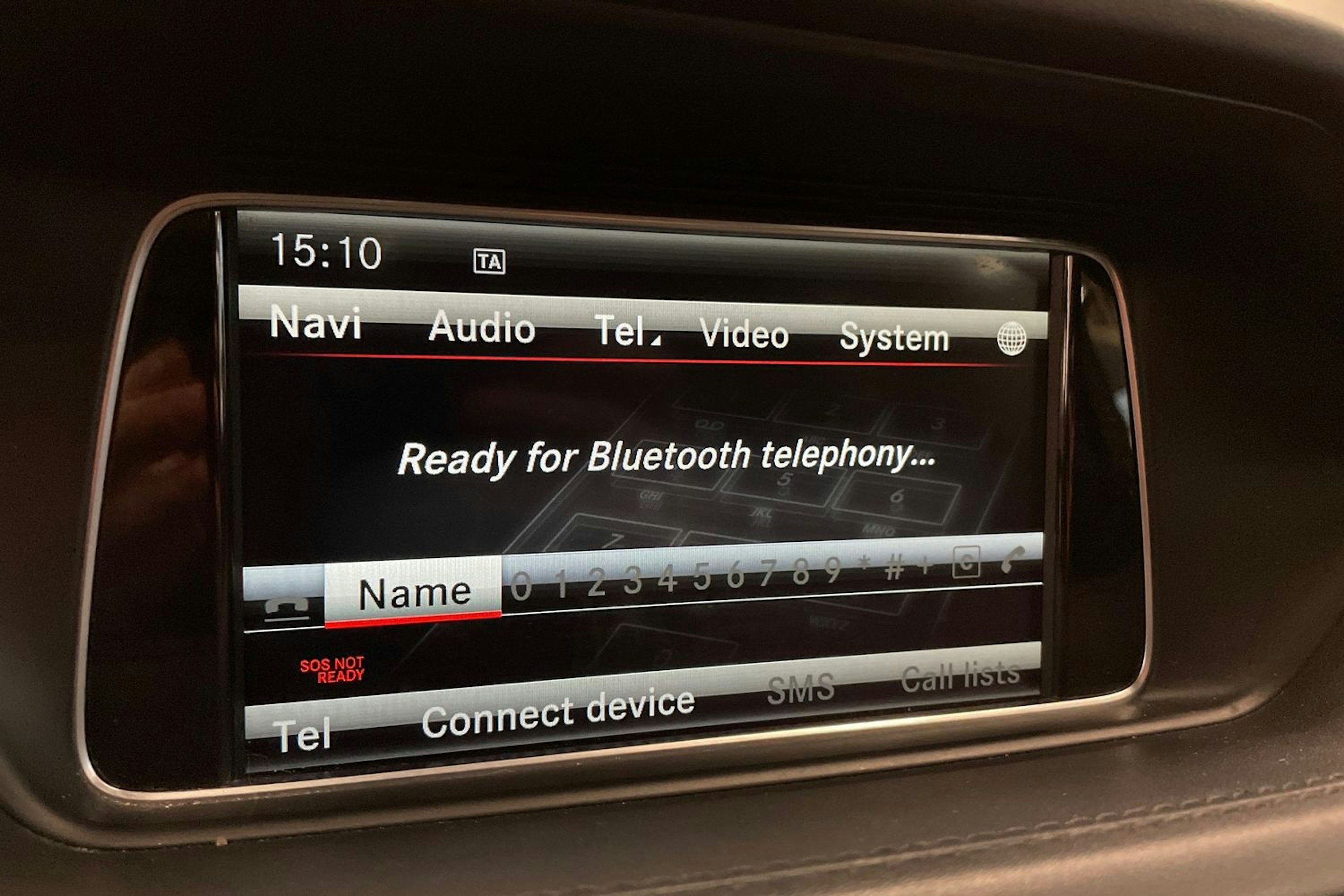 musta Mercedes-Benz E 2015 kuva 19.