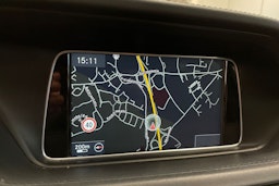 musta Mercedes-Benz E 2015 kuva 21.