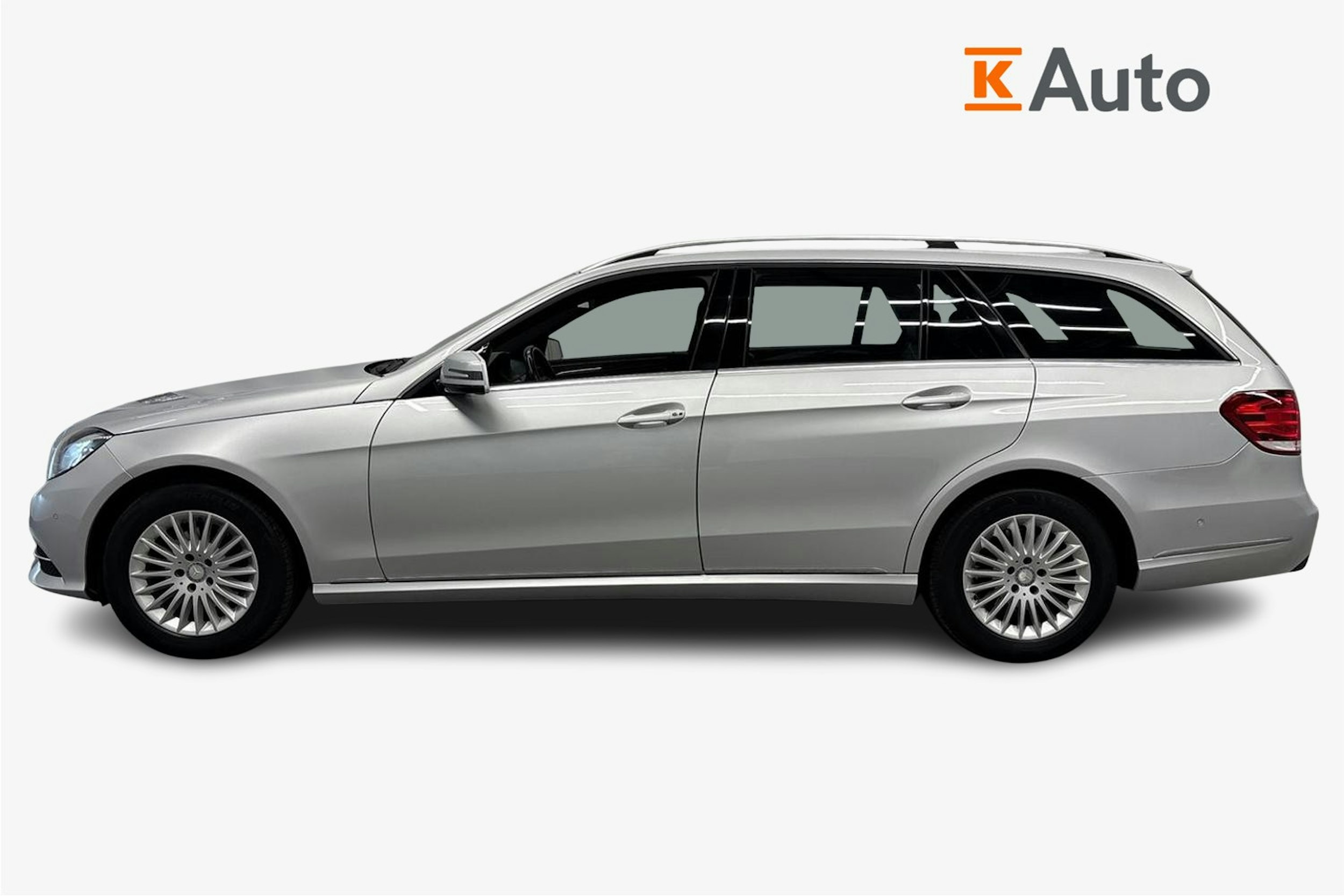 harmaa Mercedes-Benz E 2015 kuva 6.