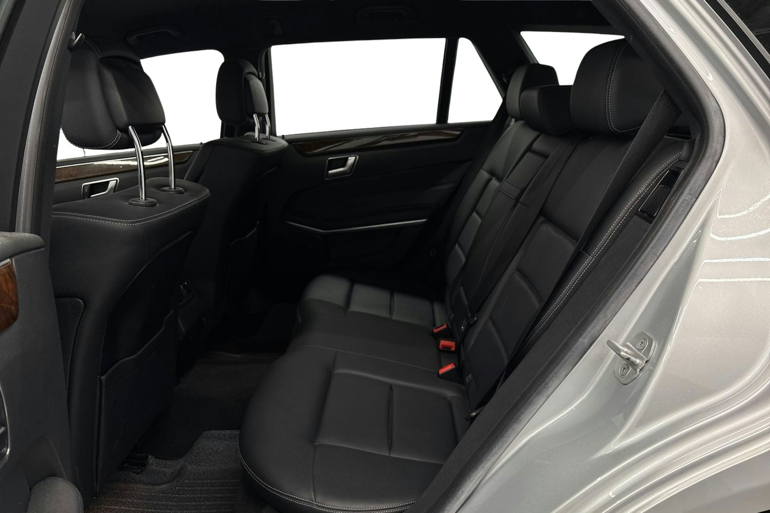 harmaa Mercedes-Benz E 2015 kuva 10.