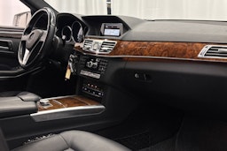 harmaa Mercedes-Benz E 2015 kuva 14.