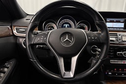 harmaa Mercedes-Benz E 2015 kuva 20.