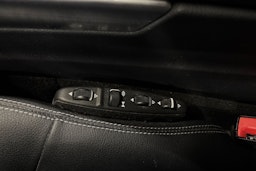harmaa Mercedes-Benz E 2015 kuva 27.