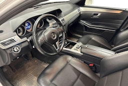 valkoinen Mercedes-Benz E 2015 kuva 3.