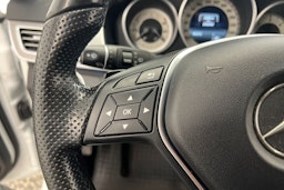 valkoinen Mercedes-Benz E 2015 kuva 18.