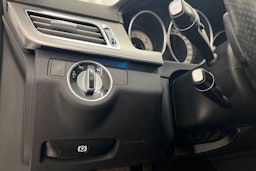 valkoinen Mercedes-Benz E 2015 kuva 20.