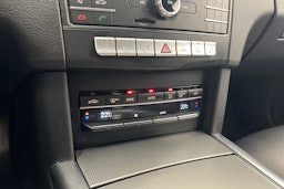 valkoinen Mercedes-Benz E 2015 kuva 27.