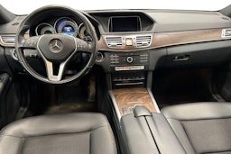 Harmaa Mercedes-Benz E 2015 kuva 7.