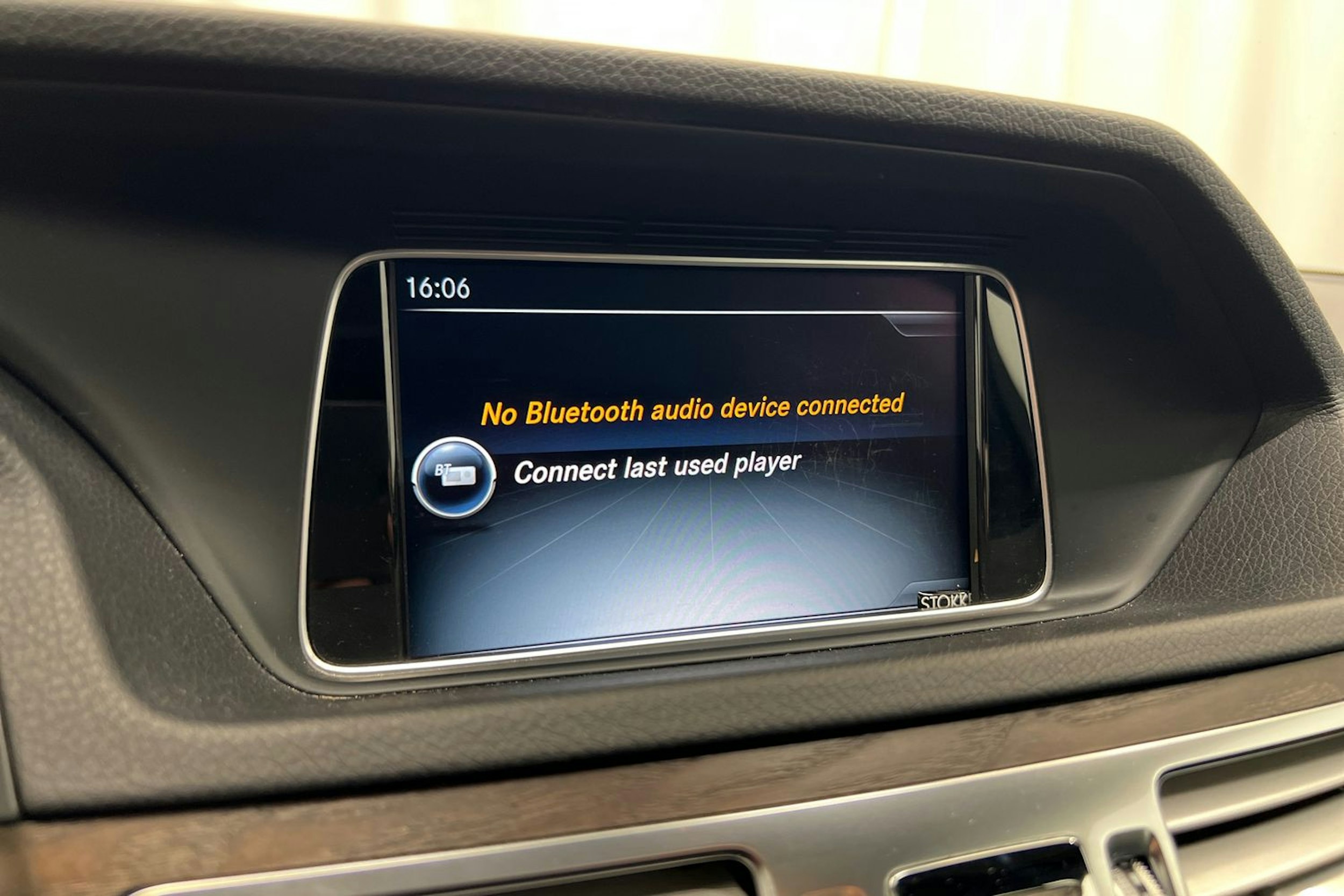 Harmaa Mercedes-Benz E 2015 kuva 20.