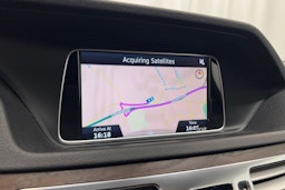 Harmaa Mercedes-Benz E 2015 kuva 21.